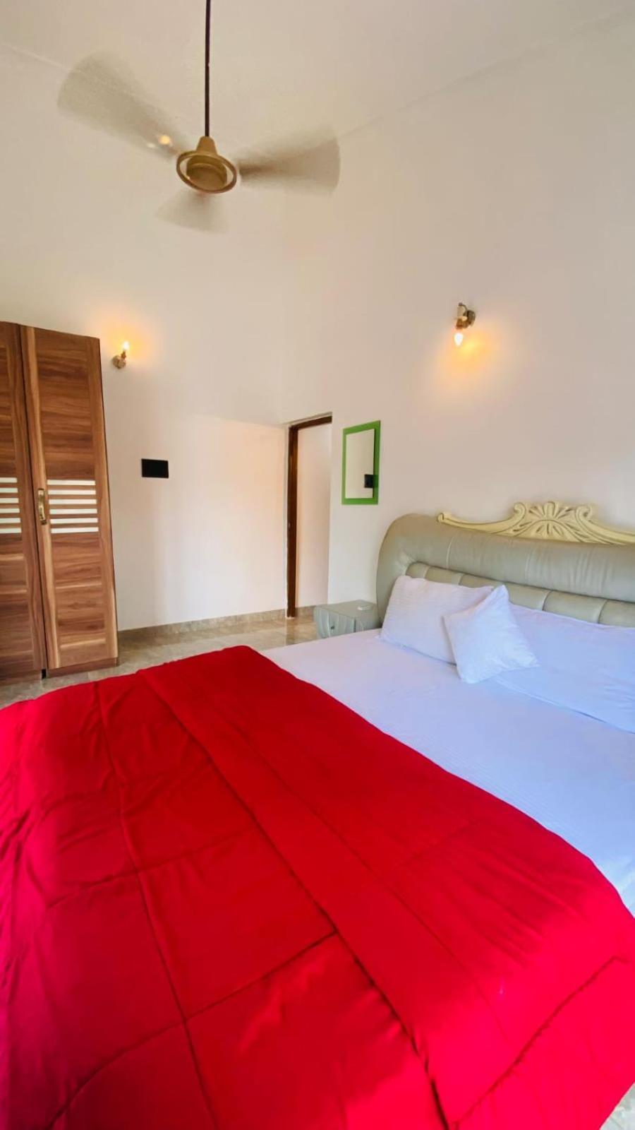 - 4 Bhk With A Private Pool Parra